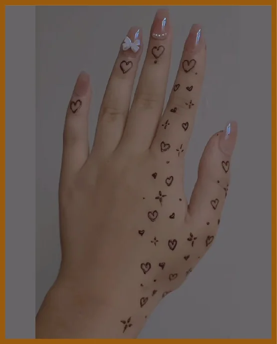 Heart Shape Khafif Back Hand Mehndi Pattern